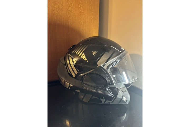$400 : Shark Casco EVO-ONE 2 lithium image 4