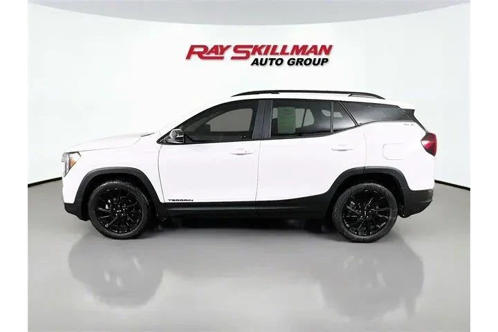$38175 : GMC Terrain 2024 AWD SLE 4dr image 4