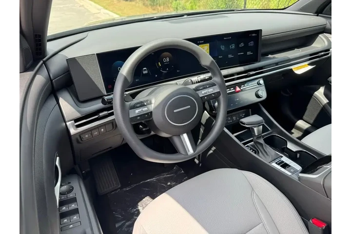 $35638 : Hyundai SANTA CRUZ 2026 SEL image 2