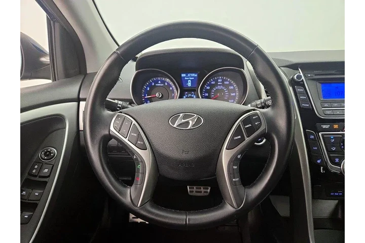 $13599 : Hyundai ELANTRA GT 2014 4dr image 10