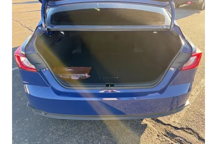 $31874 : Toyota Camry 2025 SE 4dr Sed image 6