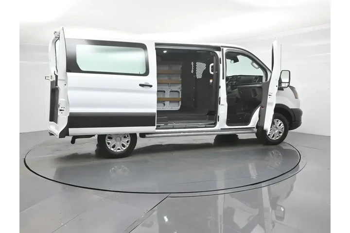 $33900 : Ford Transit 2023 250 3dr SW image 5