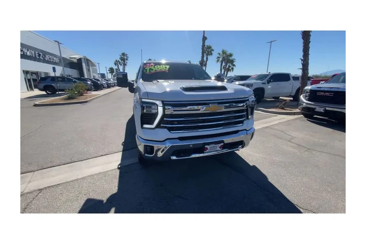 $73887 : 2024 Silverado 2500 HD image 2