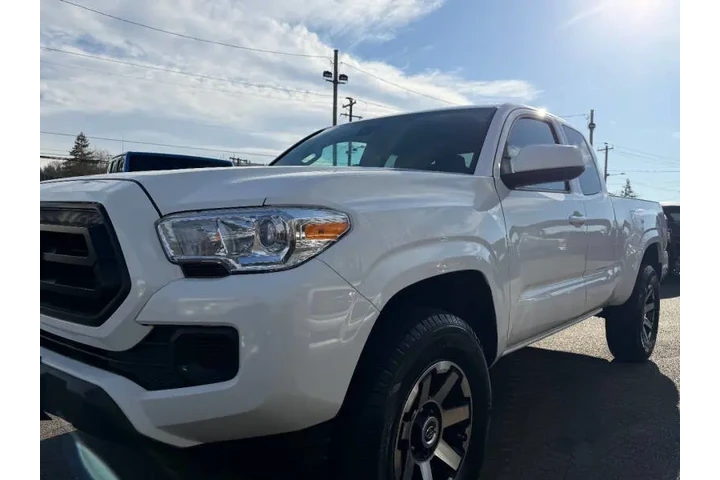 $16995 : 2022 Tacoma SR image 6