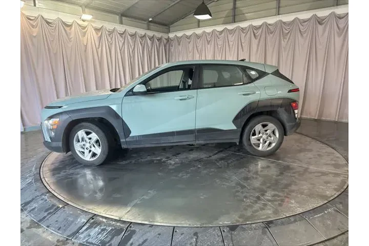 $17299 : Hyundai KONA 2024 SE 4dr Cro image 8