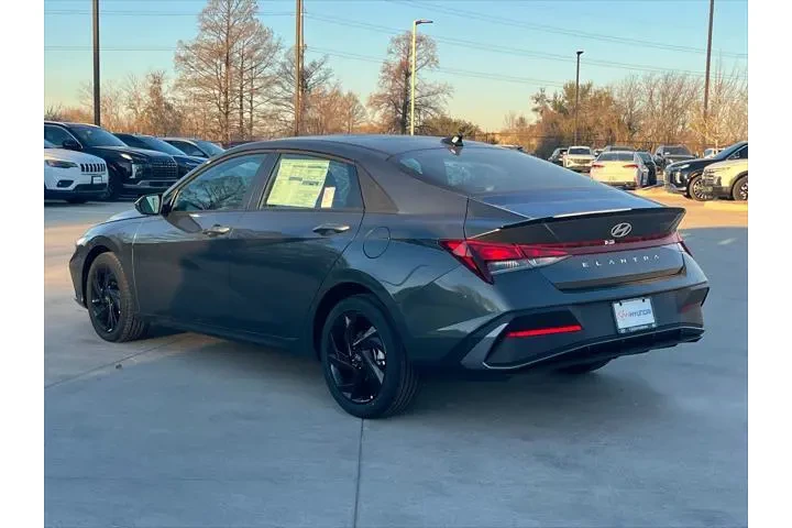 $24499 : Hyundai ELANTRA 2026 SEL Spo image 9