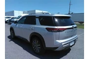 $34500 : Nissan Pathfinder 2025 SL 4d thumbnail