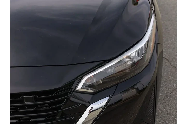 $19753 : Nissan Sentra 2025 SV 4dr Se image 10