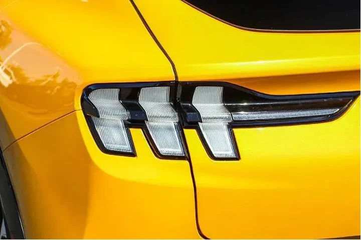 $29995 : Ford Mustang Mach-E 2023 Pre image 9