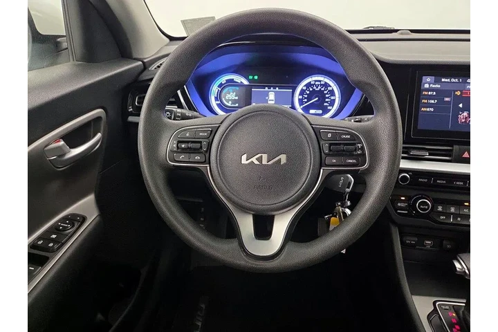 $16998 : Kia Niro 2022 LXS Special Ed image 10