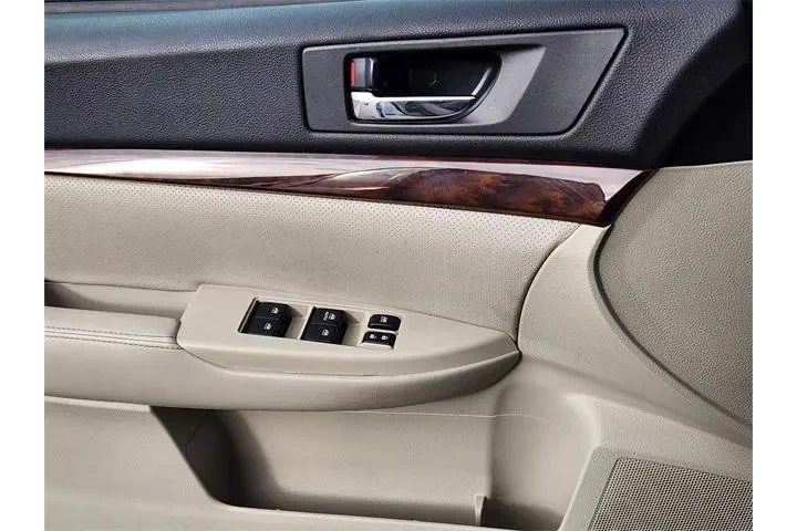 $7589 : Subaru Legacy 2014 AWD 2.5i image 7