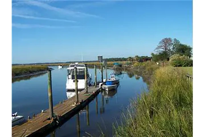 $1600 : Rental property with 2 bedro image 2