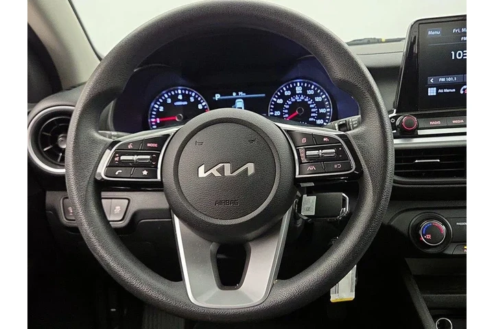 $18998 : Kia Forte 2023 LXS 4dr Sedan image 10