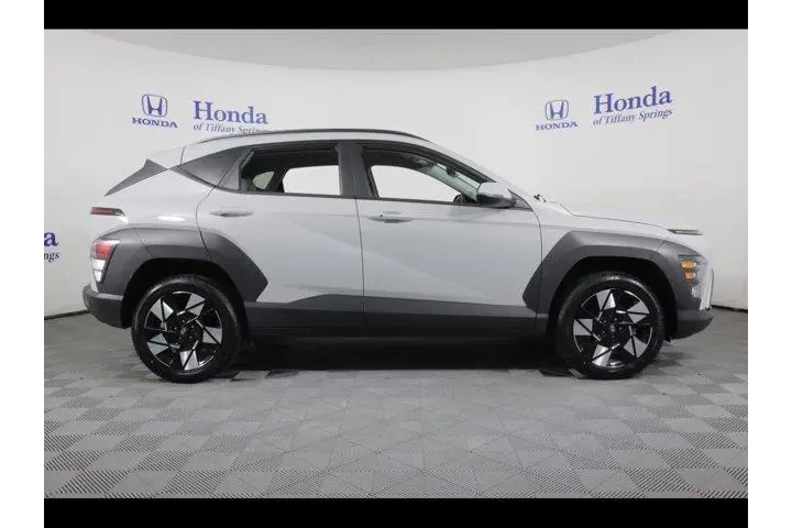 $24875 : Hyundai KONA 2025 AWD SEL 4d image 8