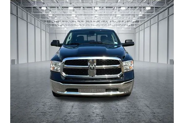 $28986 : Ram 1500 Classic 2023 4x4 SL image 2