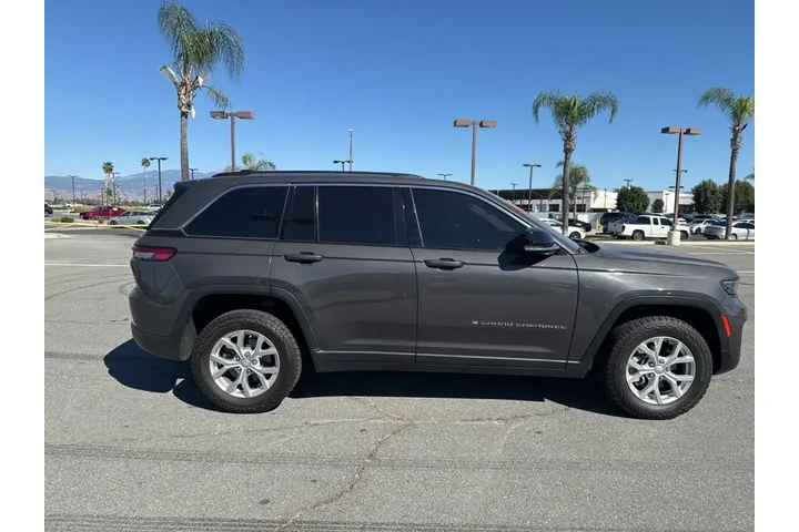 $25273 : Jeep Grand Cherokee 2023 4x2 image 9