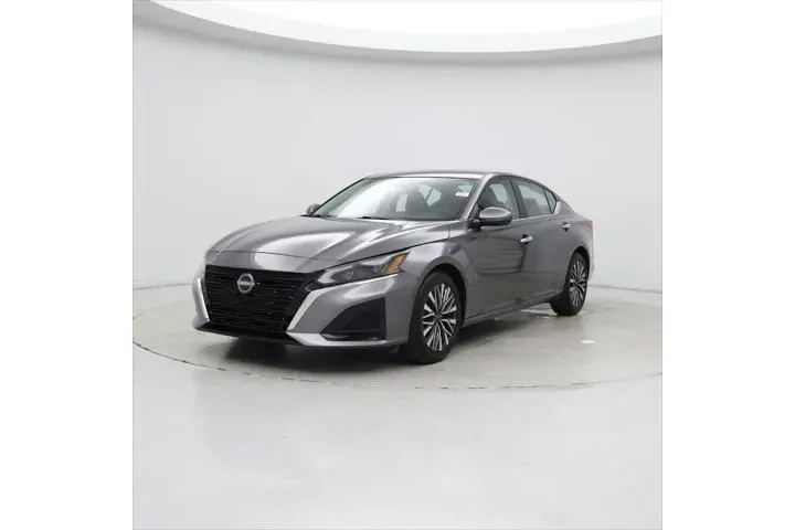 $21998 : Nissan Altima 2023 2.5 SV 4d image 4
