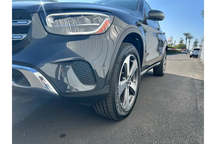 $33994 : Mercedes-Benz GLC 2022 AWD G image 9