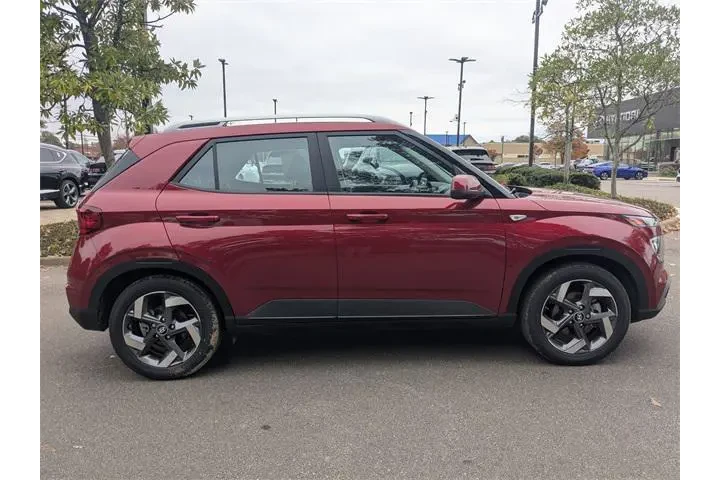 $18662 : Hyundai VENUE 2024 SEL 4dr C image 6