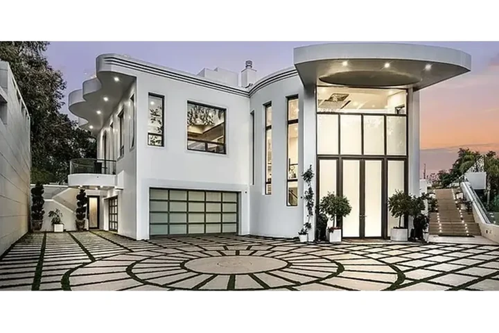 Nilram Design & Construction image 2