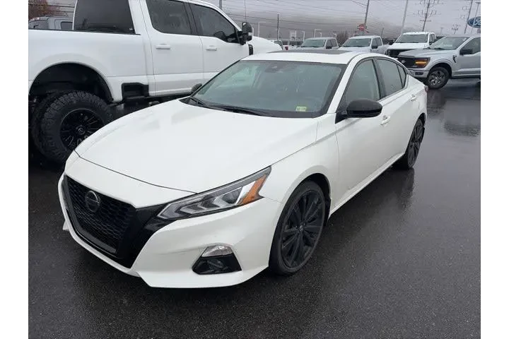 $21598 : Nissan Altima 2022 AWD 2.5 S image 2