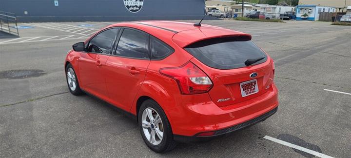 $8499 : 2014 Focus SE Hatchback image 5