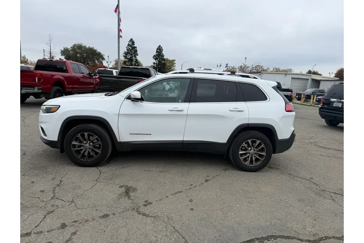 $14000 : Jeep Cherokee 2019 4x4 Latit image 2