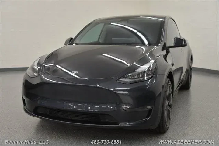 $28998 : Tesla Model Y 2024 AWD Long image 1