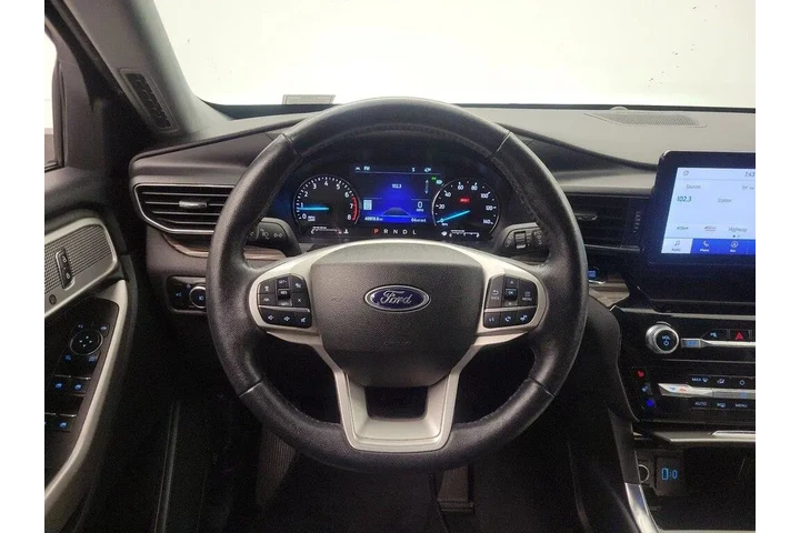 $26998 : Ford Explorer 2023 Limited 4 image 10