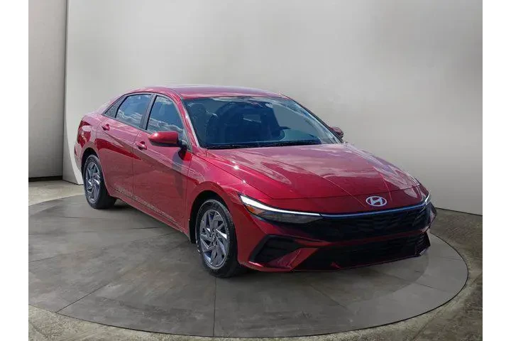 $21991 : Hyundai ELANTRA 2024 SEL 4dr image 7