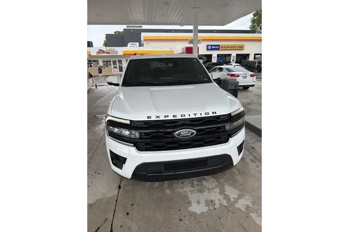 Ford Expedition 2022 4x2 Lim image 1