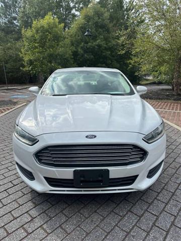 $5500 : 2013 Fusion SE image 4