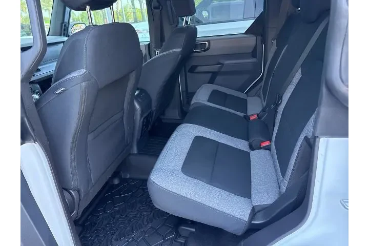 $39454 : Ford Bronco 2023 4x4 Base 4d image 10