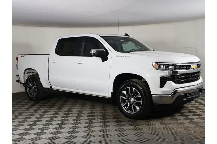 $31493 : Chevrolet Silverado 1500 202 image 2