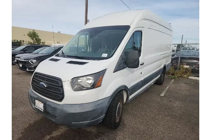 $23711 : Ford Transit 2018 250 3dr LW image 3