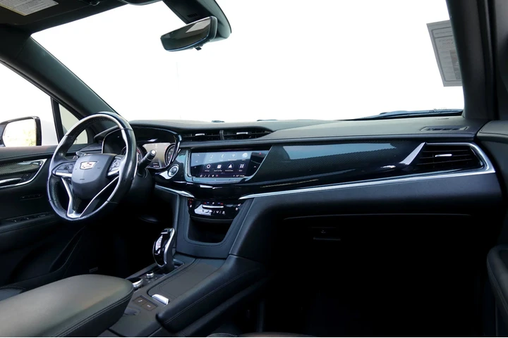 $18995 : 2021 XT6 AWD Sport image 7