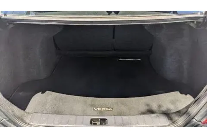 2014 Versa 1.6 SL image 8
