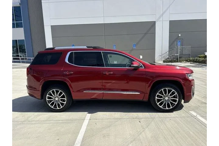$30900 : GMC Acadia 2023 Denali 4dr S image 2