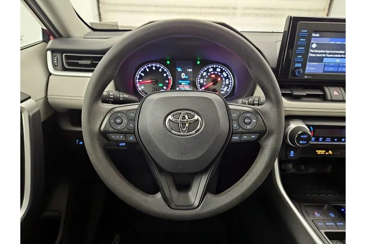 $26998 : Toyota RAV4 2020 XLE 4dr SUV image 10