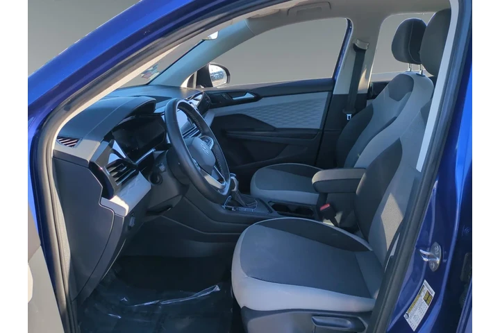 $22250 : Volkswagen Taos 2024 S 4dr S image 9