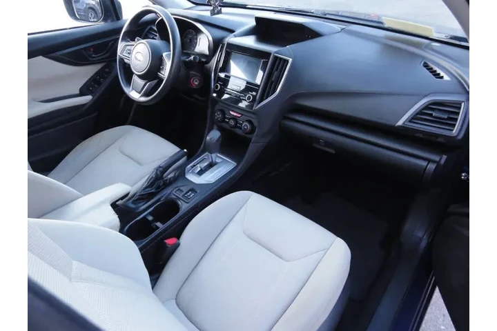 $11950 : 2017 Impreza Premium image 9