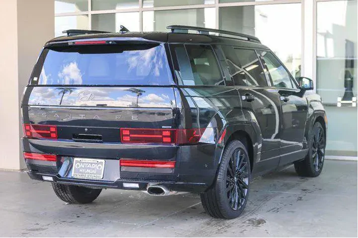 $38201 : Hyundai SANTA FE 2024 AWD Ca image 8