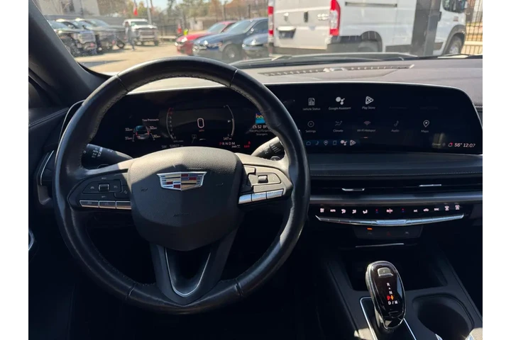 2024 XT4 Premium Luxury AWD image 9