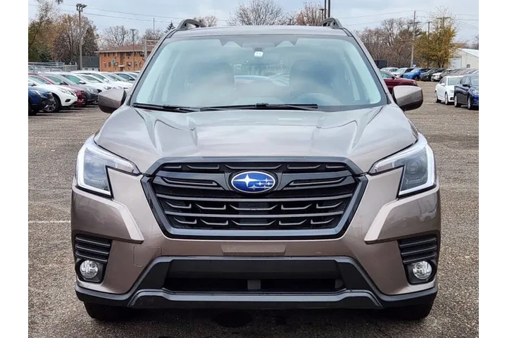 $19475 : 2023 Forester Premium image 7