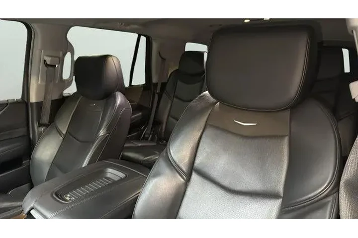 $29763 : Cadillac Escalade 2018 4x4 L image 10