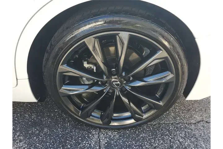 Lexus IS 350 2024 F SPORT De image 6