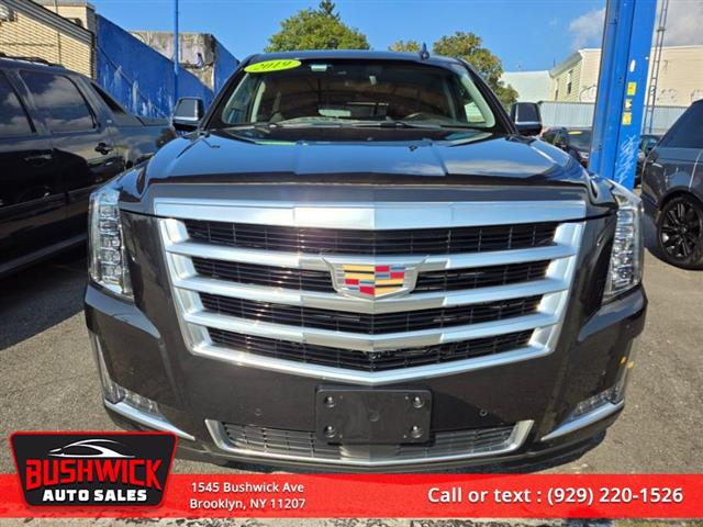 $34995 : Used 2019 Escalade ESV 4WD 4d image 2