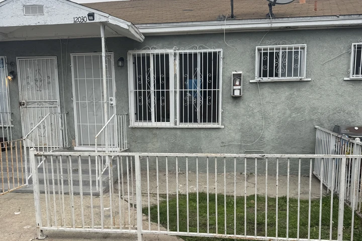 $1600 : 1 REC, 1 BAÑO, COMPTON image 1