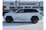 $19995 : 2021 Grand Cherokee Laredo X thumbnail