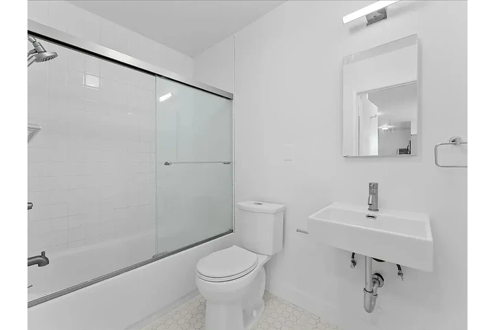 $1100 : Renta ideal cerca del Downtown image 3